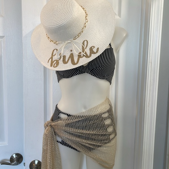 SHADE & SHORE UNDERWIRE TWIST FRONT TOP 34B HIGH WAIST BOTTOM SWIMSUIT SIZE S - Picture 13 of 15